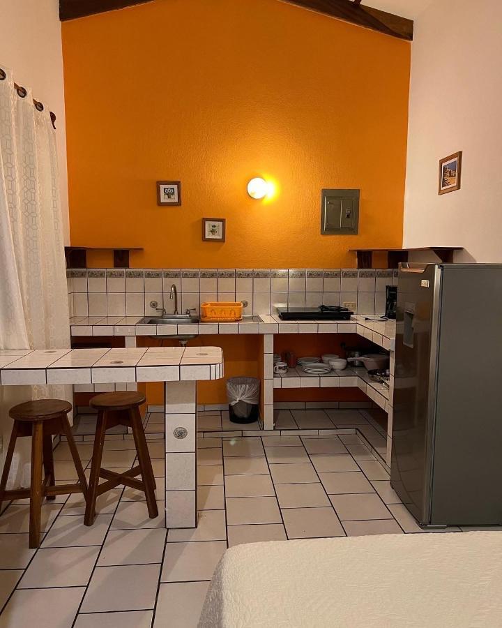 Cabinas El Colibri 카리요 외부 사진