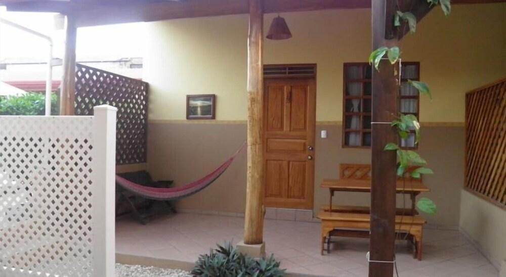 Cabinas El Colibri 카리요 외부 사진