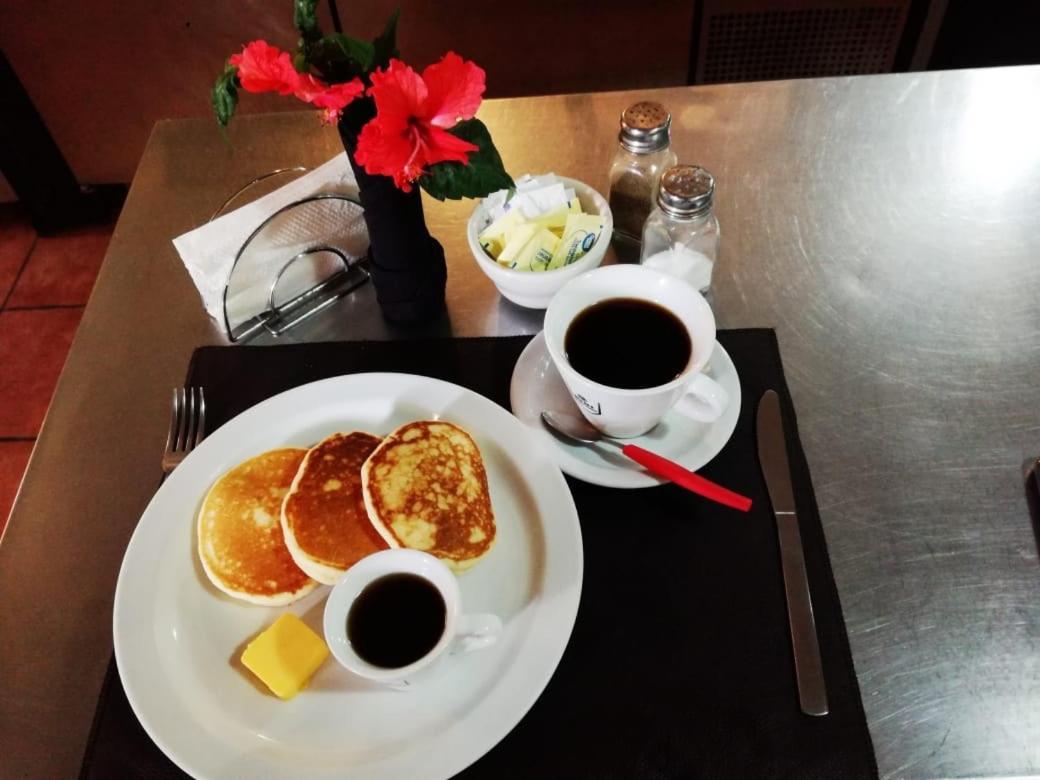 Cabinas El Colibri 카리요 외부 사진
